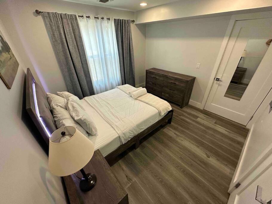 The Chic Suite - 1Br With Luxe Amenities Paterson Esterno foto